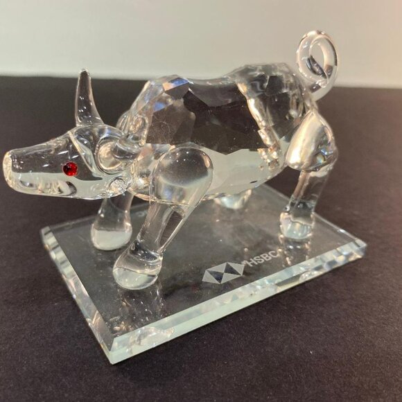 HSBC Bull Ox Oxen Steer Crystal Figurine Red Eyes RARE HTF 3 x 2 x 2.5" - Picture 3 of 10